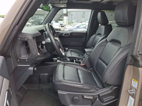 Certified 2025 Ford Bronco Badlands AWD/4WD image 14