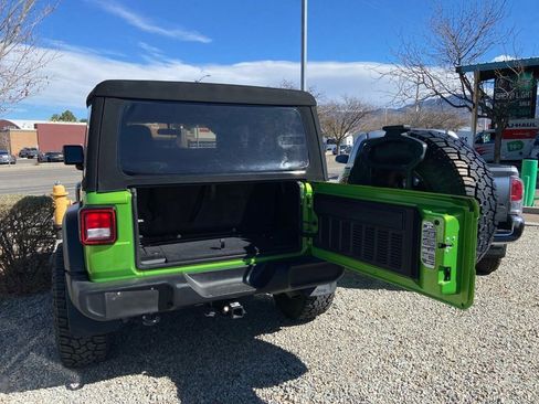 Used 2018 Jeep Wrangler Sport image 19