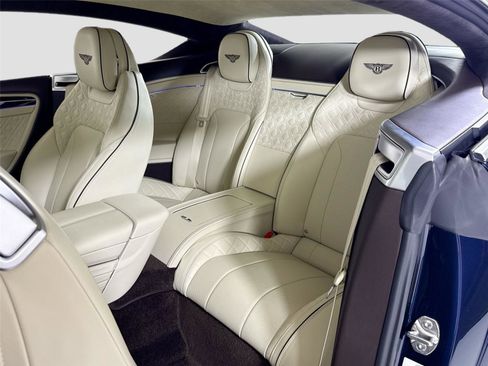 Used 2022 Bentley Continental GT image 17