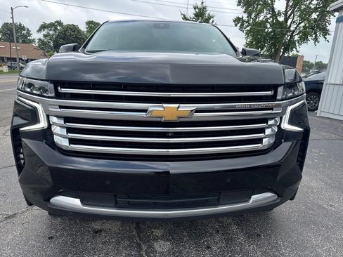 Used 2023 Chevrolet Suburban High Country w/ LPO, Illumination Package AWD/4WD image 2
