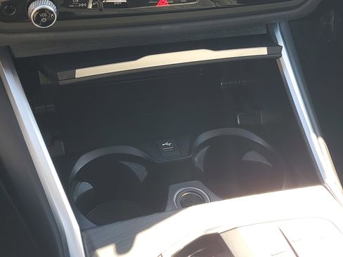 Used 2025 BMW 430i xDrive Coupe w/ Premium Package image 23