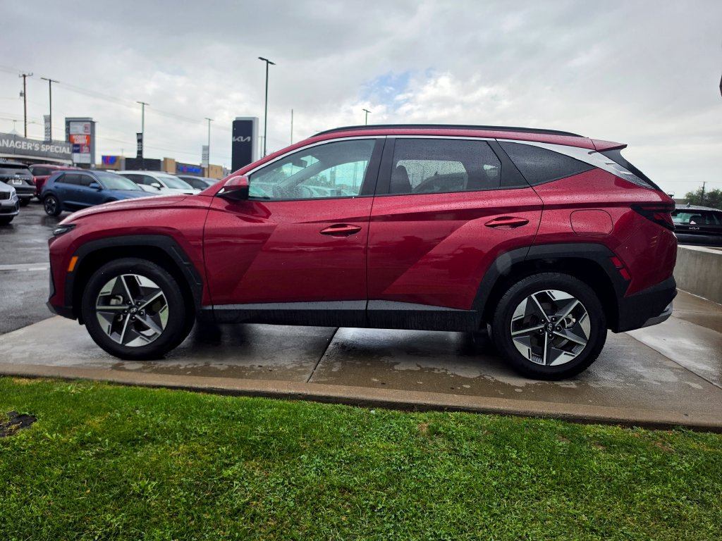 Used 2025 Hyundai Tucson SEL AWD/4WD image 8