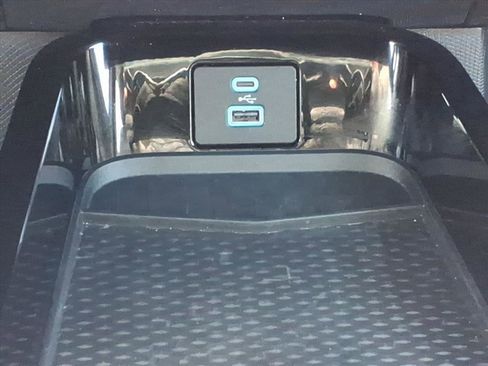 Used 2023 Ford Mustang Mach-E Premium image 17