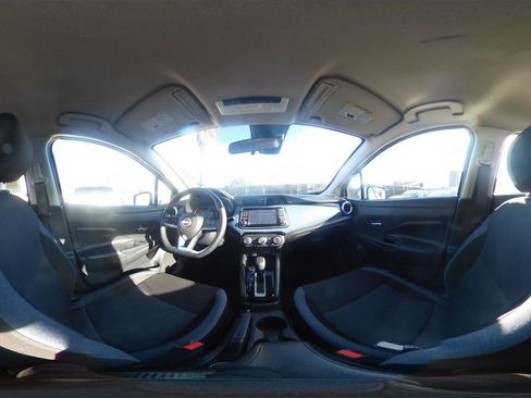 Used 2025 Nissan Versa SV image 45