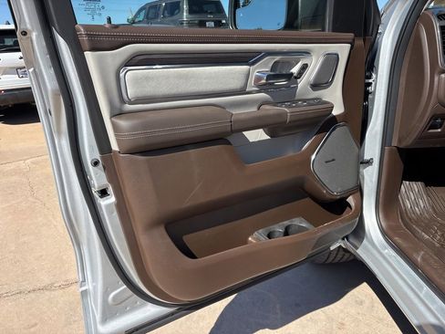 New 2026 RAM 1500 Laramie AWD/4WD image 13
