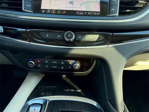 Certified 2024 Buick Enclave Avenir w/ Avenir Technology Package image 17