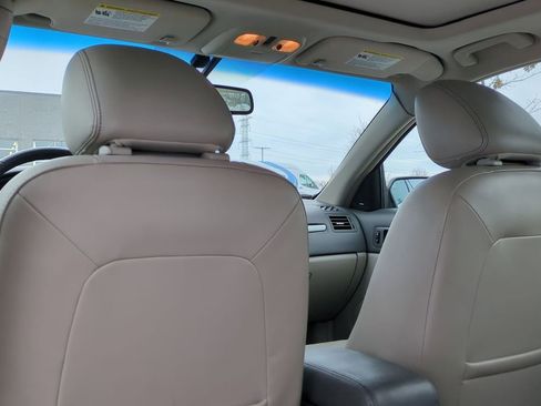 Used 2010 Ford Fusion SEL image 16