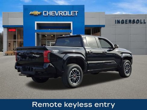 Used 2025 Toyota Tacoma TRD Sport image 9