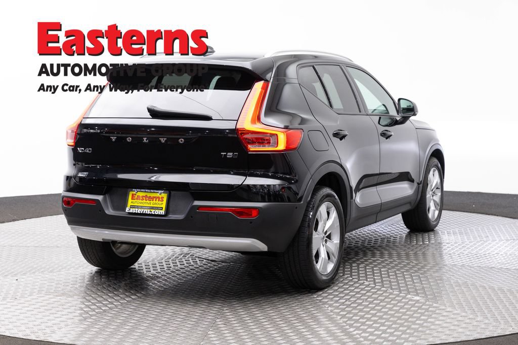 Used 2019 Volvo XC40 T5 Momentum AWD/4WD image 7