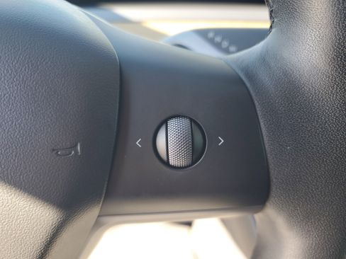 Used 2022 Tesla Model 3 Performance image 21