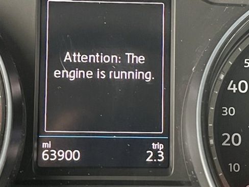 Used 2021 Volkswagen Atlas S image 39