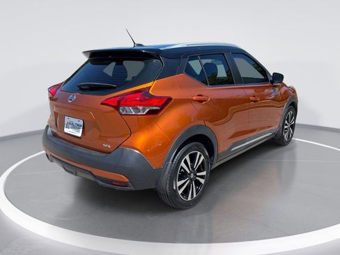 Used 2019 Nissan Kicks SR FWD image 8