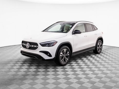 New 2026 Mercedes-Benz GLA 250 4MATIC image 1