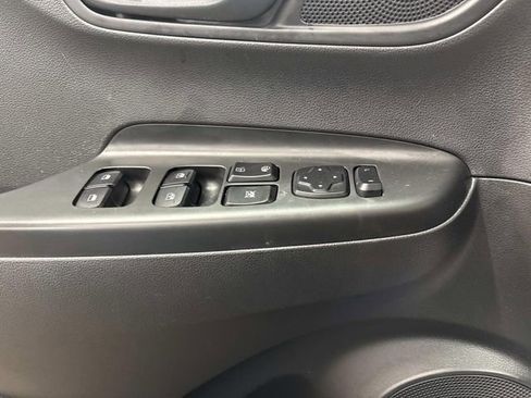 Used 2023 Hyundai Kona SEL image 19