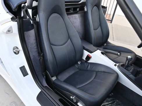 Used 2009 Porsche Boxster Roadster 6MT image 31