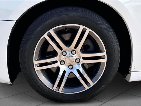 Used 2014 Dodge Charger R/T image 12