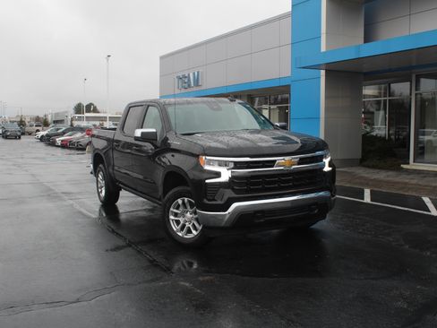 New 2026 Chevrolet Silverado 1500 LT image 2