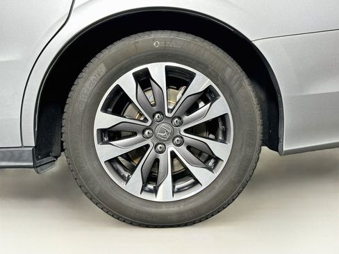 Used 2021 Honda Odyssey EX-L image 11