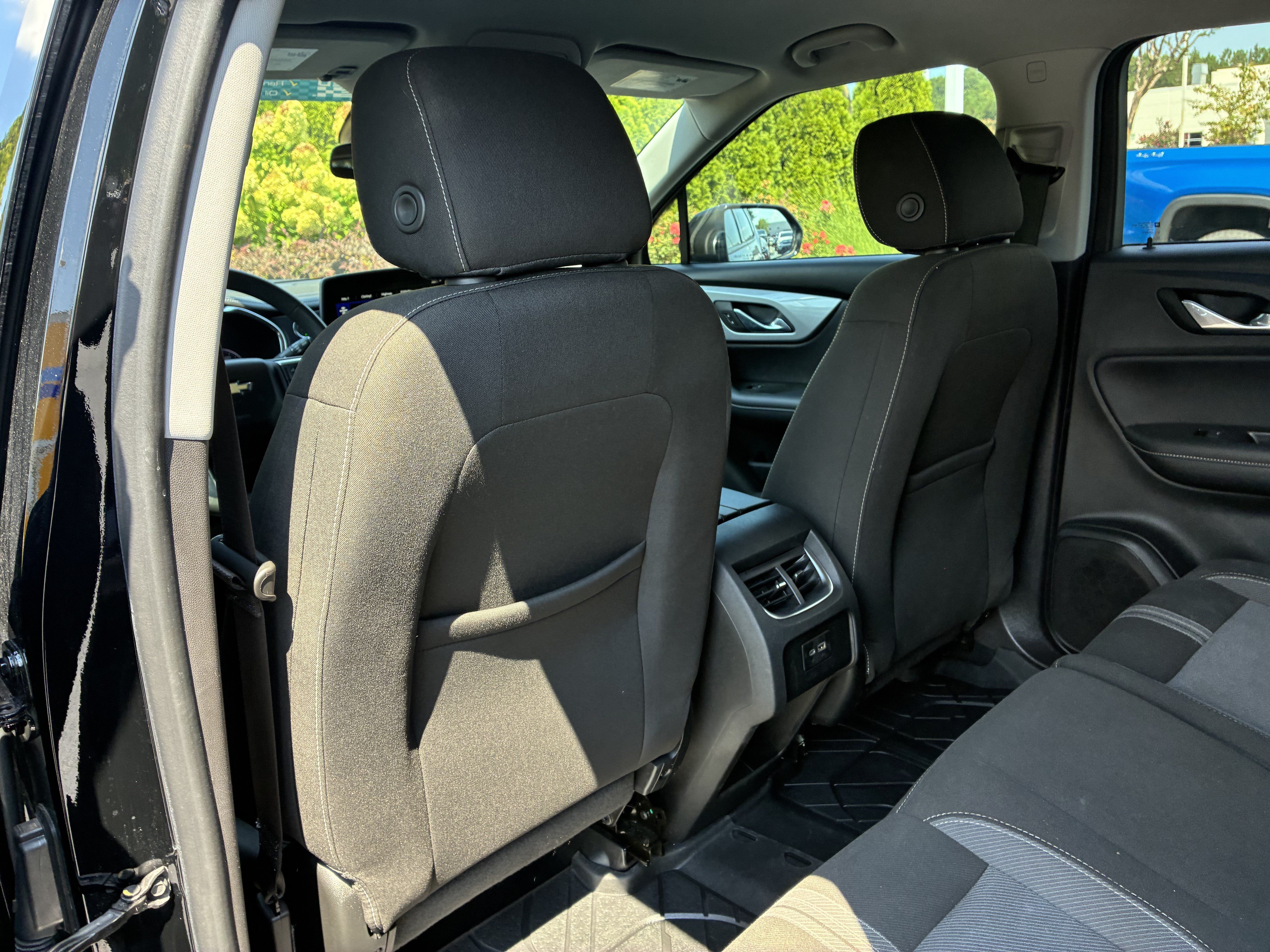 Used 2023 Chevrolet Blazer LT FWD image 14