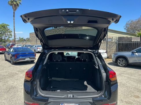 Used 2025 Buick Encore GX Preferred image 30