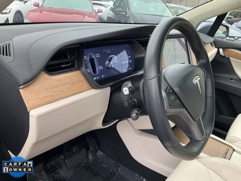 Used 2018 Tesla Model X 100D image 19