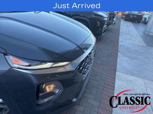 Used 2019 Hyundai Santa Fe SE image 25