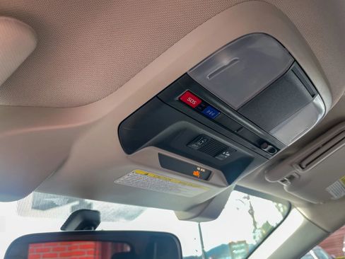 Used 2023 Subaru Crosstrek 2.0i Premium image 27