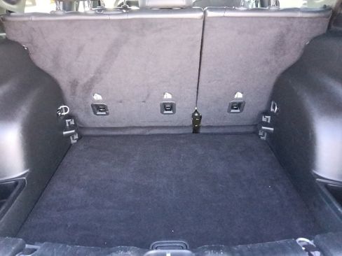 Used 2024 Jeep Compass Limited image 28