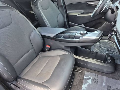 Certified 2024 Kia EV6 Light AWD/4WD image 17