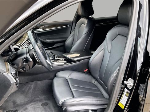 Used 2020 BMW 530i RWD image 8