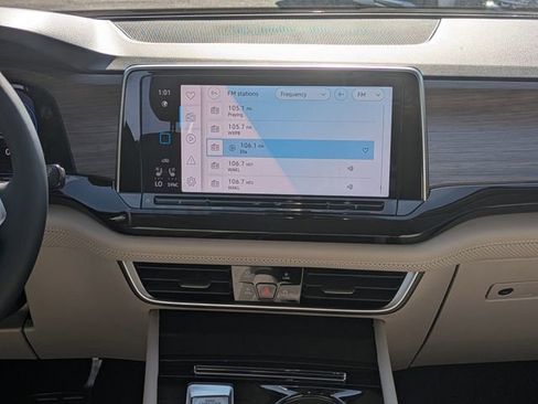 New 2026 Volkswagen Atlas SEL Premium R-Line image 19