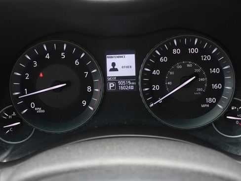 Used 2015 INFINITI Q70 3.7 RWD image 11