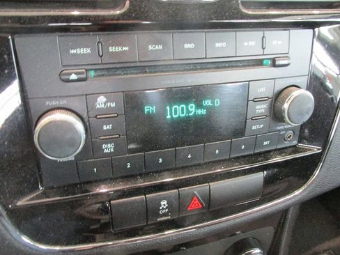 Used 2012 Chrysler 200 Touring image 16