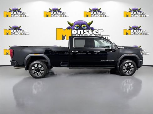 Used 2025 GMC Sierra 2500 Denali w/ Denali Reserve Package image 4