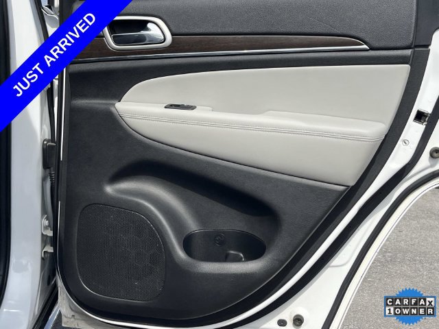 Used 2018 Jeep Grand Cherokee Limited AWD/4WD image 21