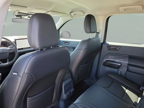 New 2026 Ford Maverick Lobo image 22