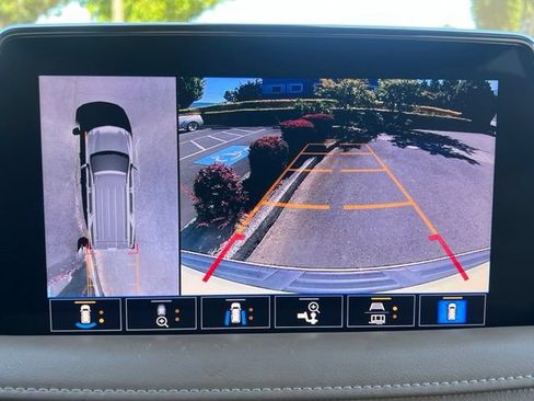 Used 2021 Chevrolet Tahoe Premier AWD/4WD image 46