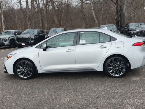 New 2026 Toyota Corolla SE FWD image 5