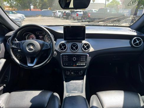 Used 2016 Mercedes-Benz GLA 250 4MATIC image 27