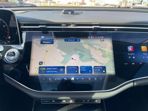 Used 2024 Mercedes-Benz E 450 4MATIC Sedan image 8