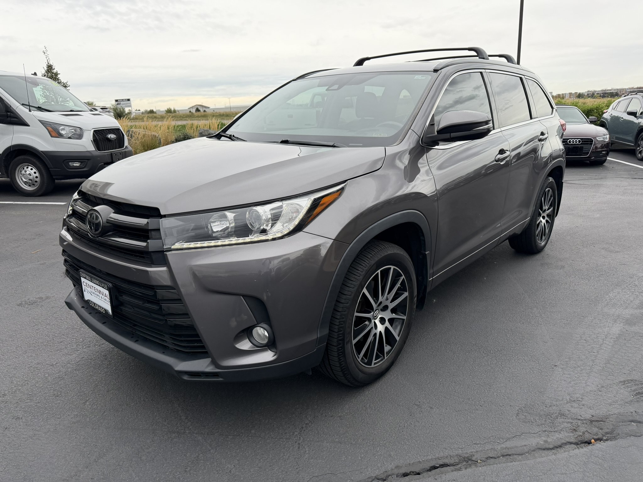 Used 2018 Toyota Highlander SE AWD/4WD image 3