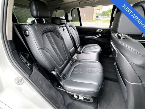 Used 2026 BMW X7 xDrive40i AWD/4WD image 21