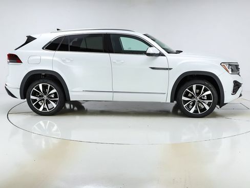 New 2026 Volkswagen Atlas Cross Sport SEL Premium R-Line image 11