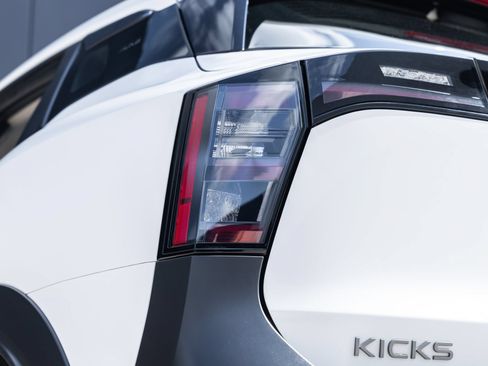 Used 2026 Nissan Kicks S FWD image 13