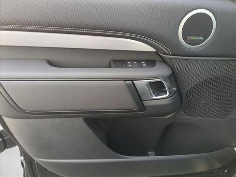 New 2026 Land Rover Discovery Dynamic SE AWD/4WD image 9