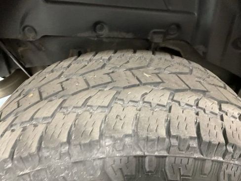 Used 2019 Jeep Wrangler Unlimited Rubicon w/ Uconnect 4C Nav & Sound Group AWD/4WD image 8