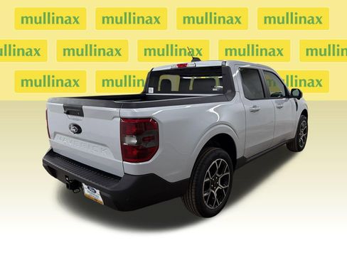 New 2026 Ford Maverick Lariat AWD/4WD image 3