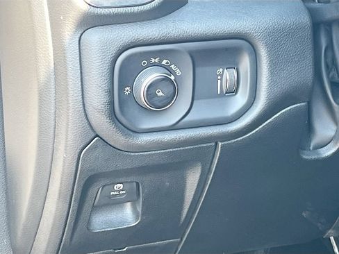 Used 2024 RAM 1500 Laramie RWD image 10