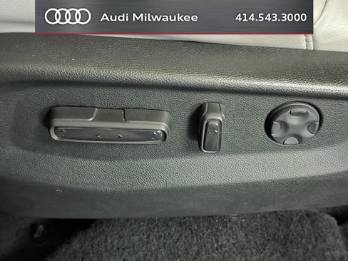 Used 2022 Honda CR-V EX-L image 16