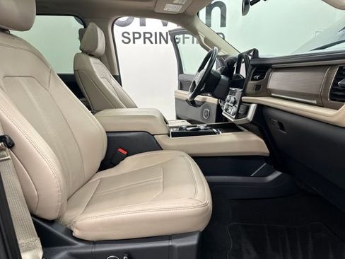Used 2024 Ford Expedition Max Limited image 9